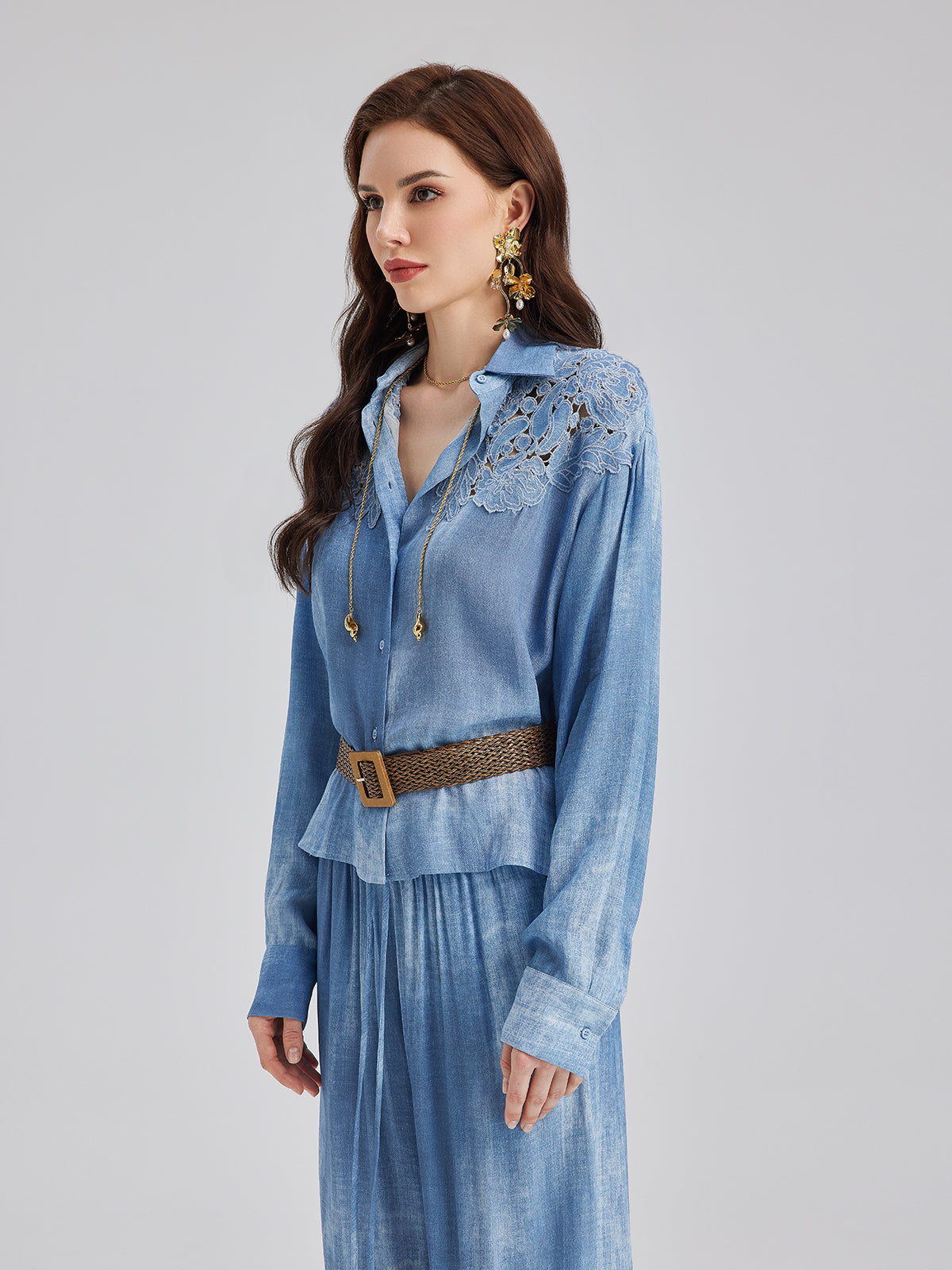 Appliqué Embroidery Denim Gradient Shirt