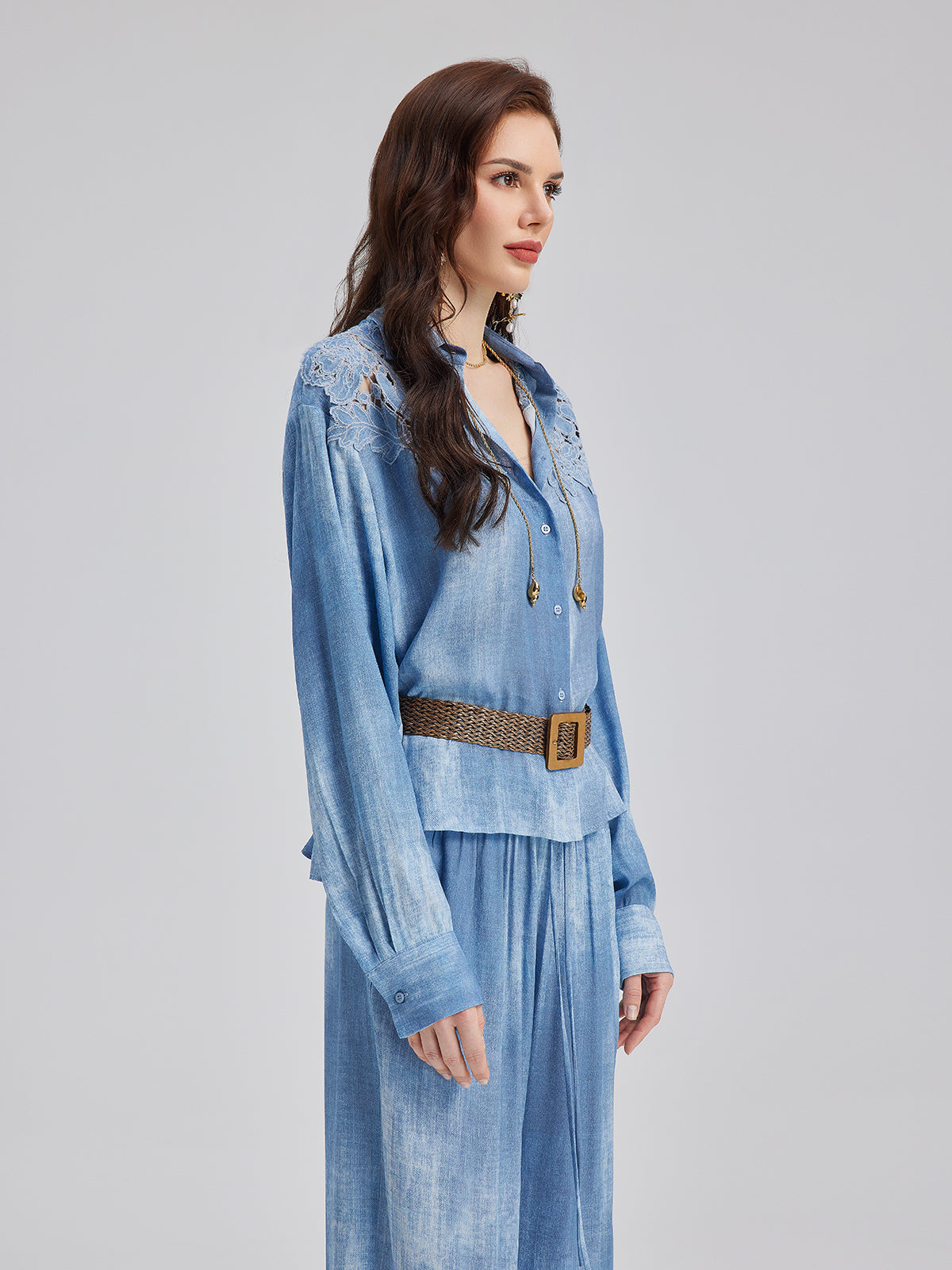 Appliqué Embroidery Denim Gradient Shirt