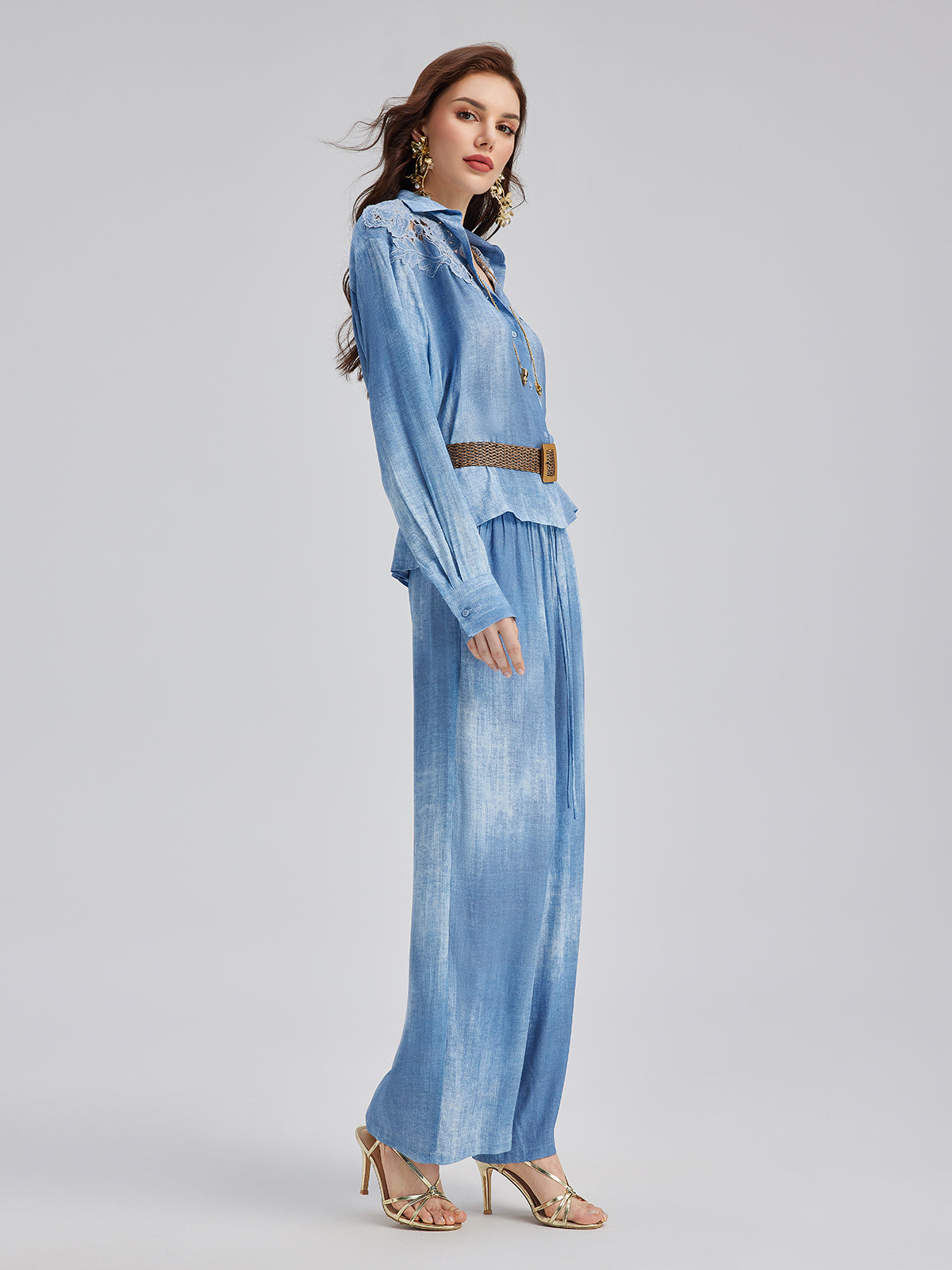 Appliqué Embroidery Denim Gradient Shirt