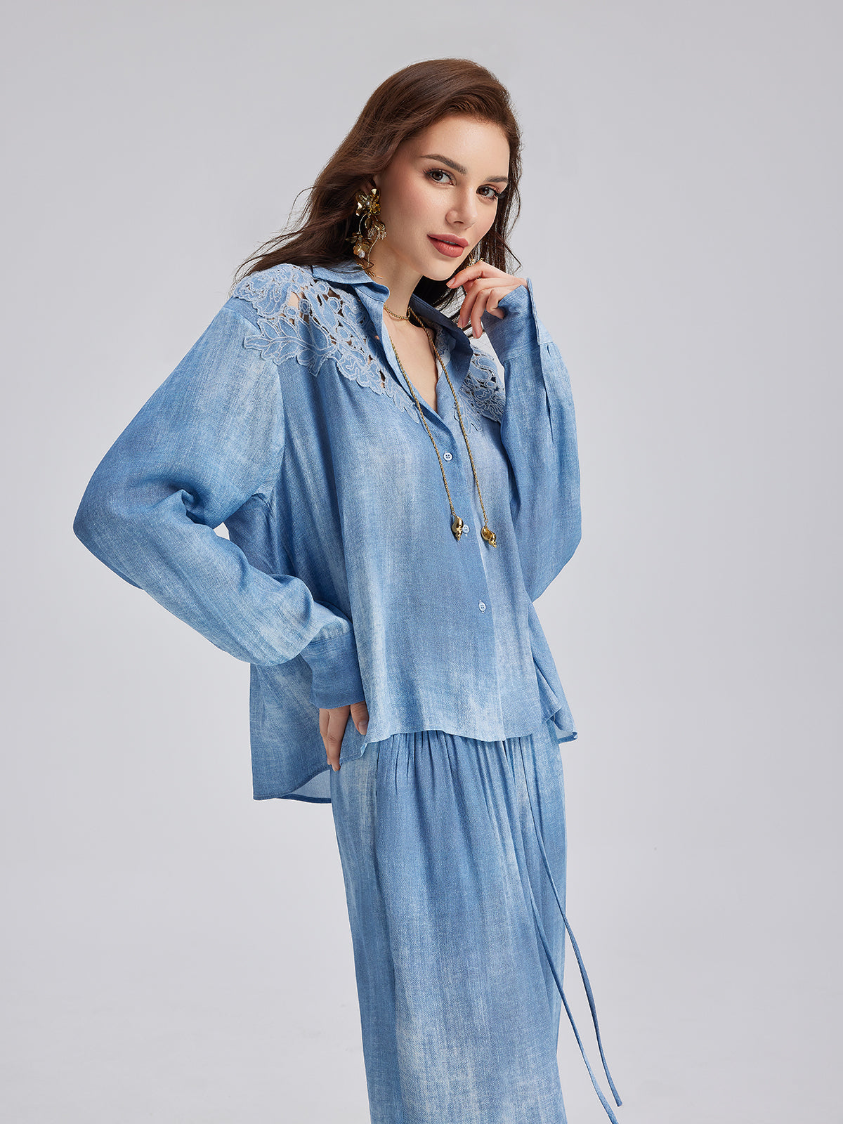 Appliqué Embroidery Denim Gradient Shirt